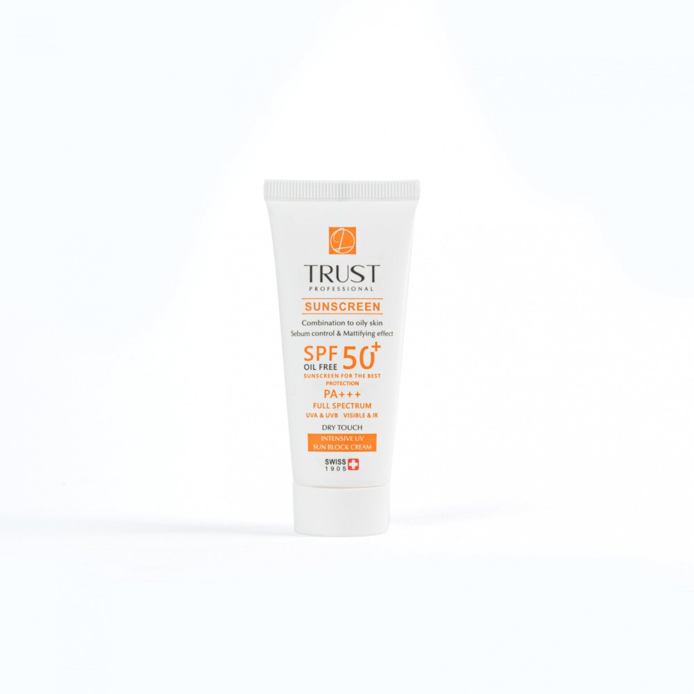 کرم ضد آفتاب فاقد چربی تراست (پوست مختلط تا چرب)spf50